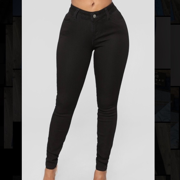 BRAND NEW - FashionNova Black Jeans (Size 5) - Picture 1 of 4